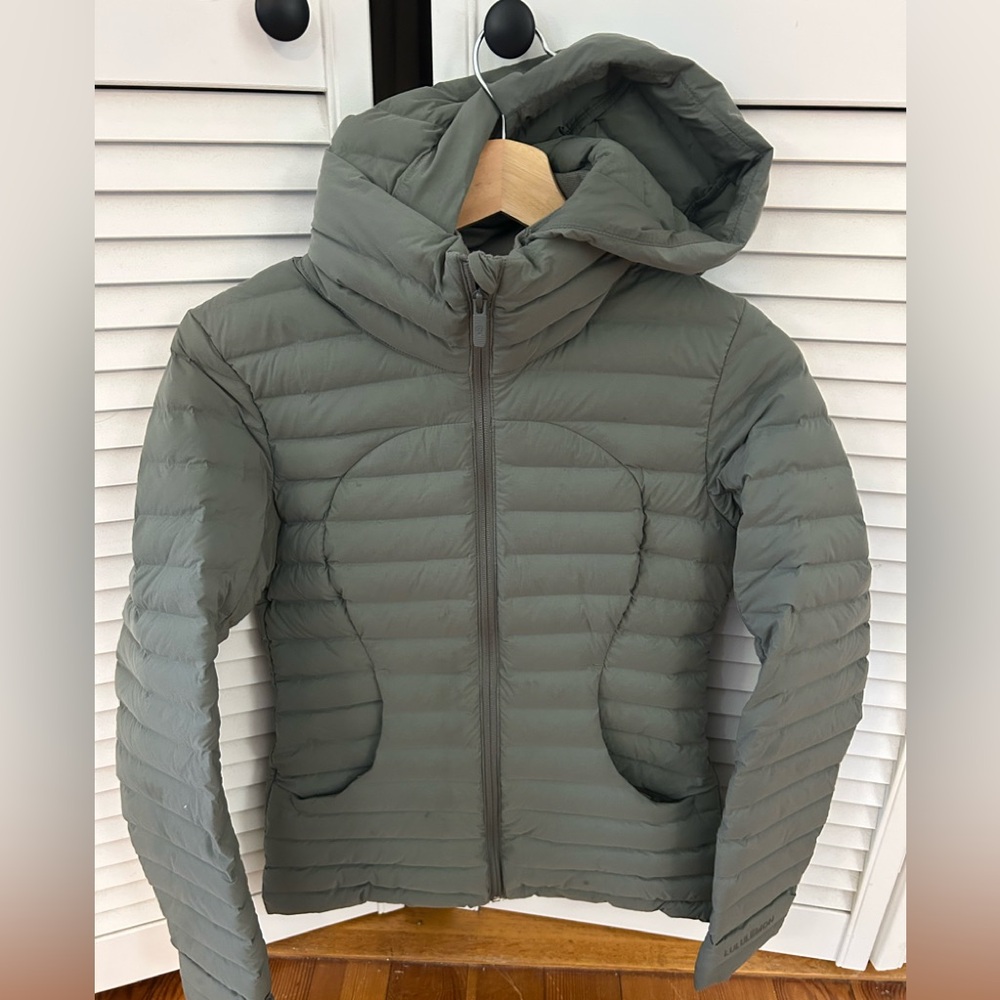 EUC Pack It Down Lululemon athletica Jacket